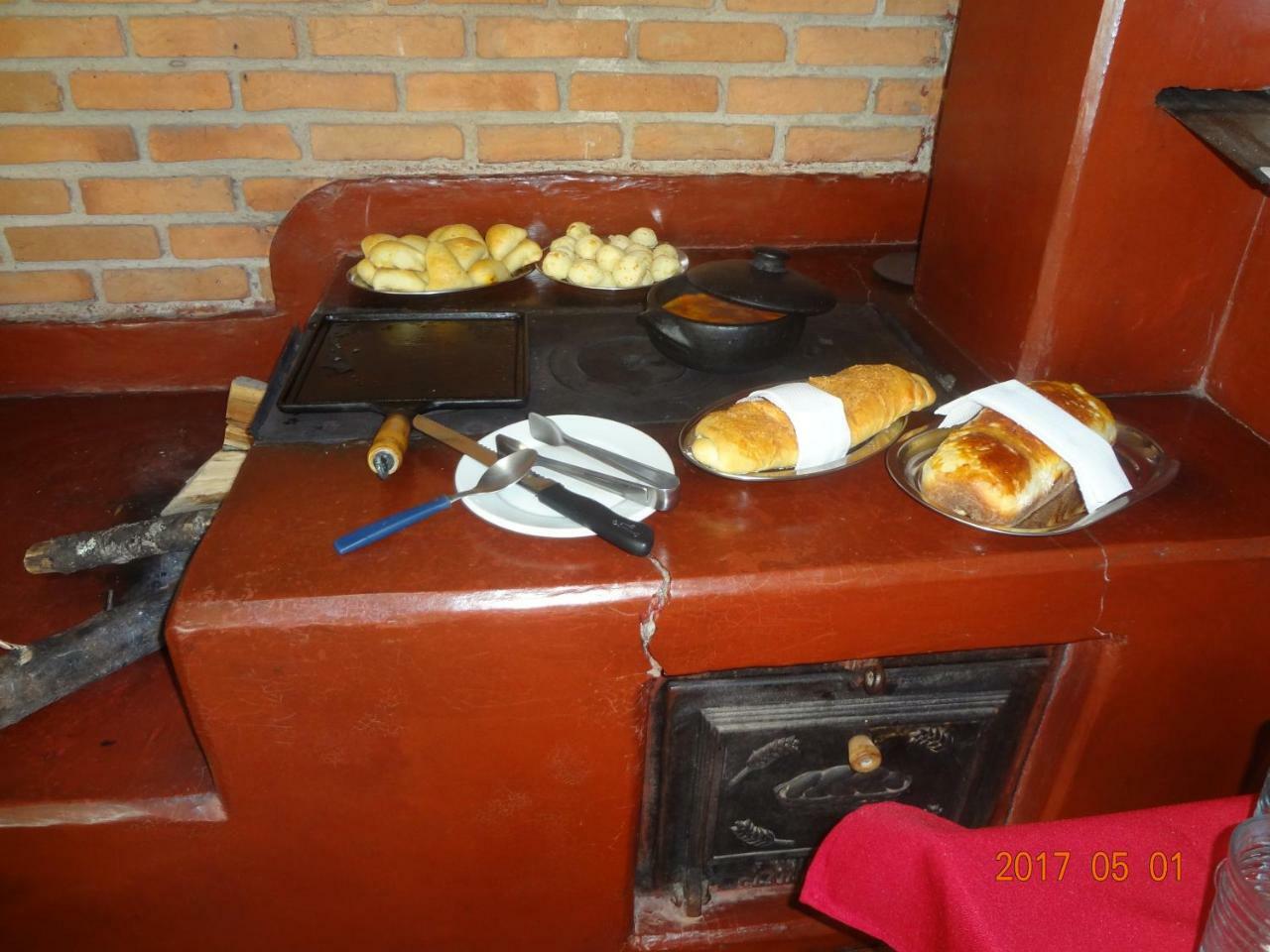 Pousada Recanto Da Vitoria Gonçalves Extérieur photo
